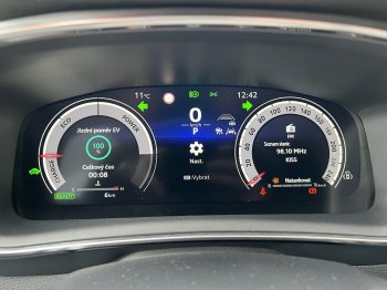 Toyota Corolla SD 1.8 HEV – GR SPORT full