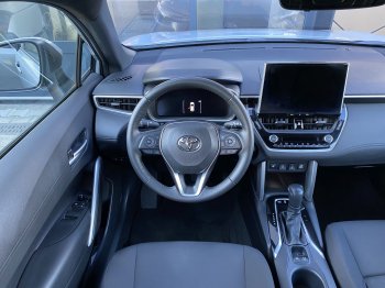 Toyota Corolla Cross STYLE TECH 2.0 HYBRID e-CVT full