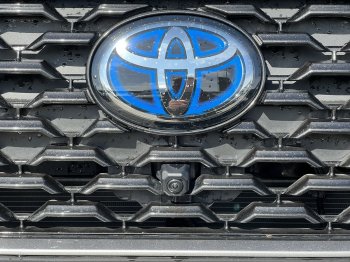 Toyota Corolla Cross 2.0 HEV 4×4 – PREMIER EDITION full