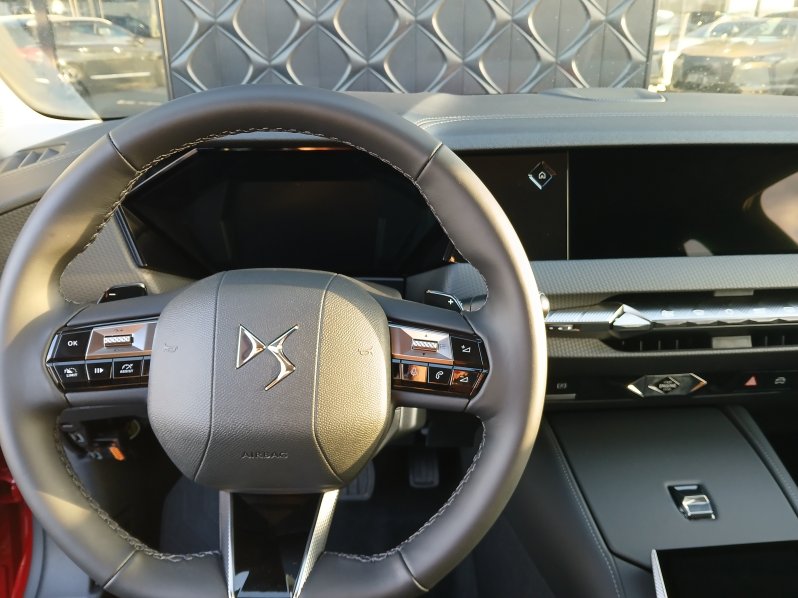 DS Automobiles DS4 full