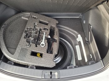 Toyota Corolla TS 1.8 HEV Comfort Tech full