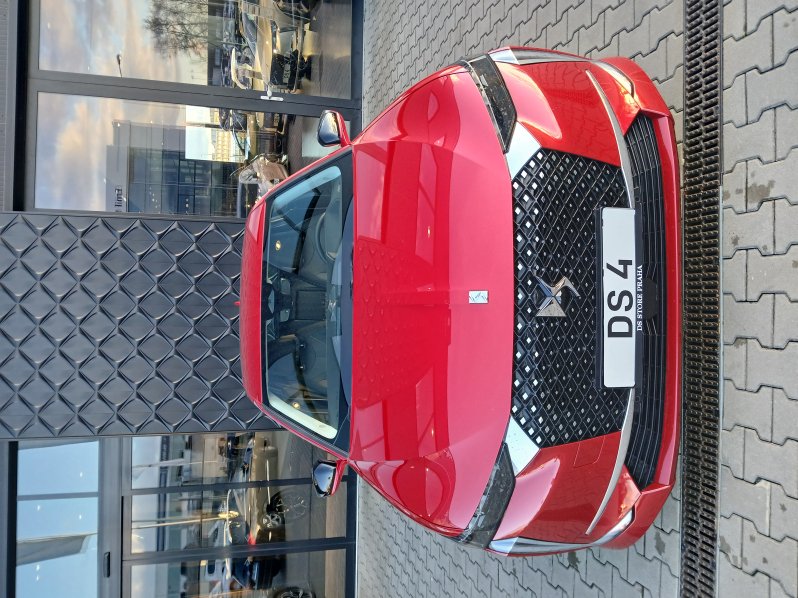 DS Automobiles DS4 full