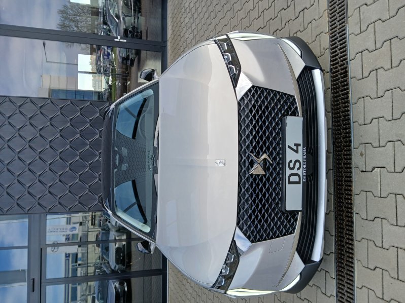 DS Automobiles DS4 full