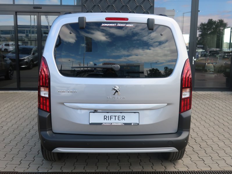 Peugeot Rifter Allure 1.5HDi 130k EAT8 full