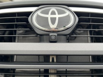 Toyota Hilux 2.8 DC 6A/T 4×4 – INVINCIBLE full