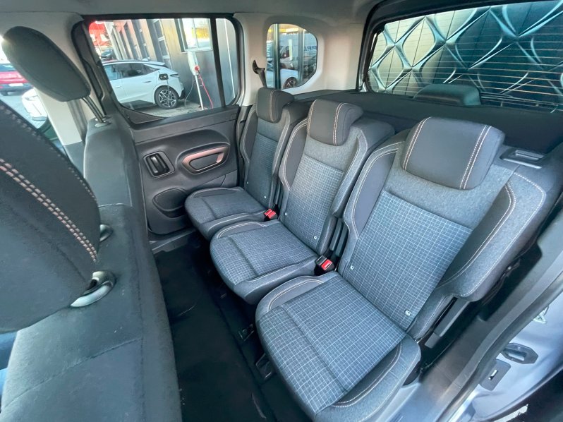 Peugeot Rifter GT LINE 1.5 BlueHDi 96 kW full