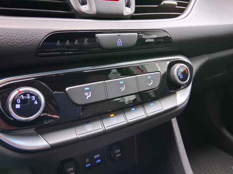 Hyundai i30 GO! 1.4 T-GDi 103 kW full