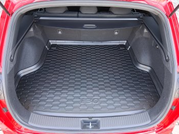 Hyundai i30 GO! 1.4 T-GDi 103 kW full