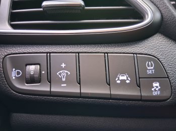 Hyundai i30 GO! 1.4 T-GDi 103 kW full