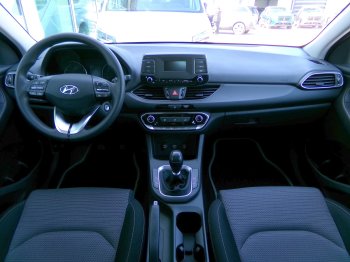 Hyundai i30 I30 1,5i 80kW full