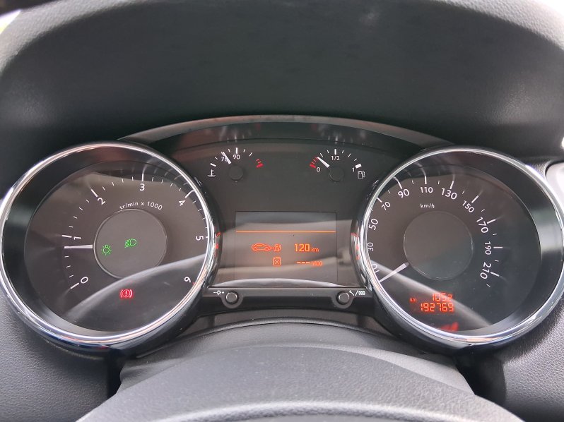 Peugeot 5008 ALLURE 1.6 HDi 84 kW full