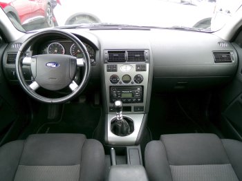 Ford Mondeo 1,8 92kW full