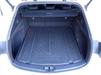 Toyota Corolla STYLE TECH 1,8 HEV 103kW AT full