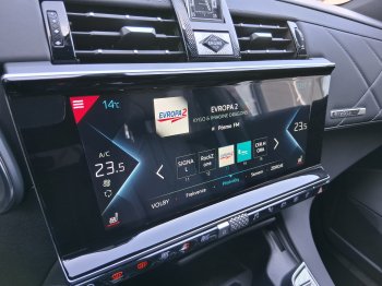 DS Automobiles DS7 CROSSBACK RIVOLI 1.6 E-Tense 4×4 221 kW full