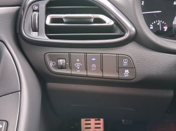Hyundai i30 N LINE 1.5 T-GDi 117 kW full