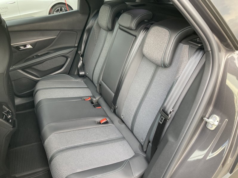 Peugeot 3008 ALLURE PACK 1.5 BHDi 96 kW full