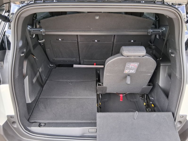 Peugeot 5008 ALLURE PACK 1.5 BHDi 96 kW full