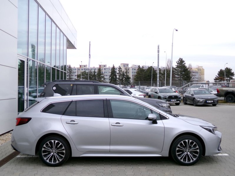 Toyota Corolla TS STYLE TECH 1.8 HYBRID CVT full