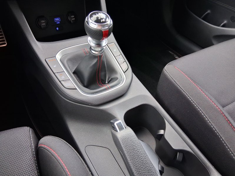 Hyundai i30 N LINE 1.5 T-GDi 117 kW full