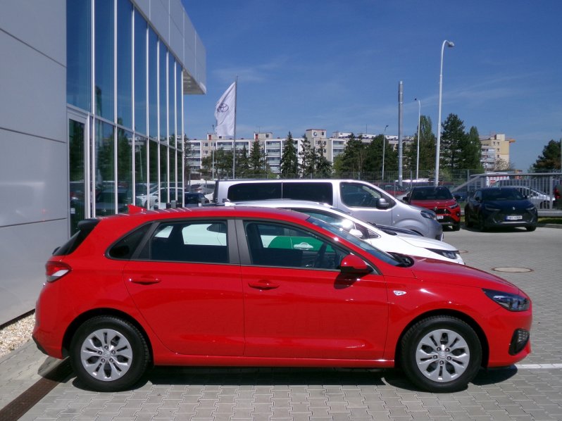 Hyundai i30 I30 1,5i 80kW full