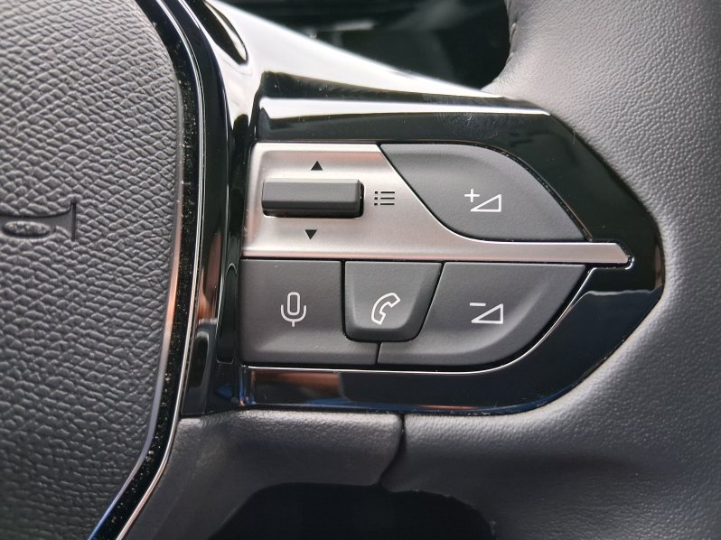 Peugeot 308 ALLURE 1.5 BHDi 96 kW full