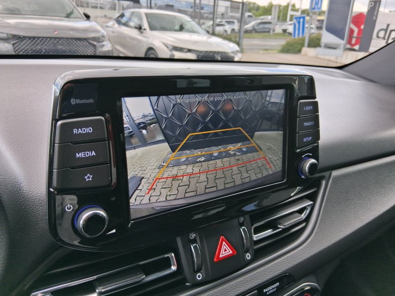 Hyundai i30 N LINE 1.5 T-GDi 117 kW full