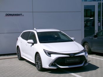 Toyota Corolla STYLE TECH 1,8 HEV 103kW AT full