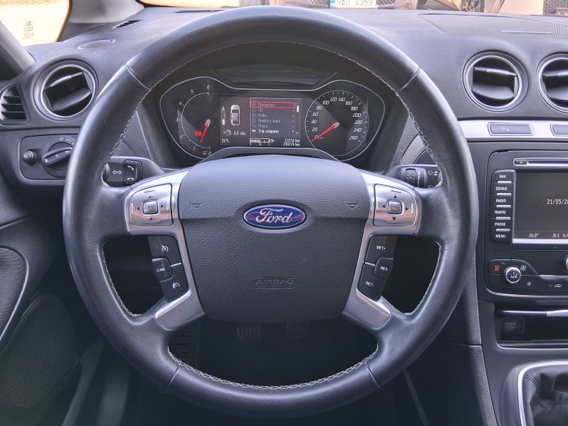 Ford S-MAX TITANIUM 2.0 TDCi 120 kW full