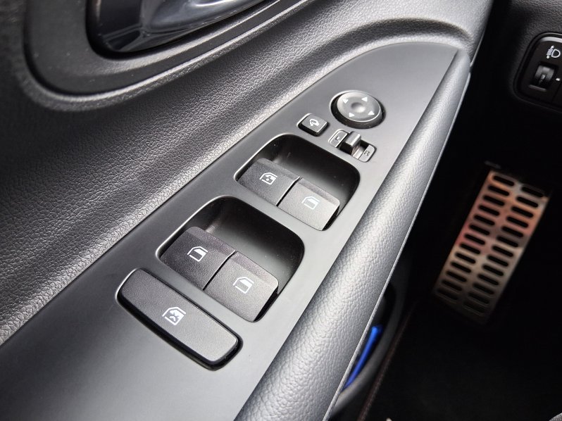 Hyundai i20 N PERFORMANCE 1.6 T-GDi 150 kW full