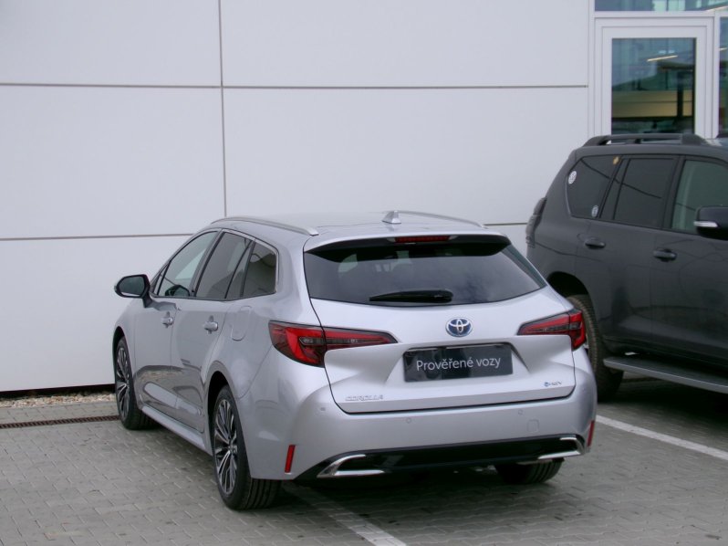 Toyota Corolla TS STYLE TECH 1.8 HYBRID CVT full