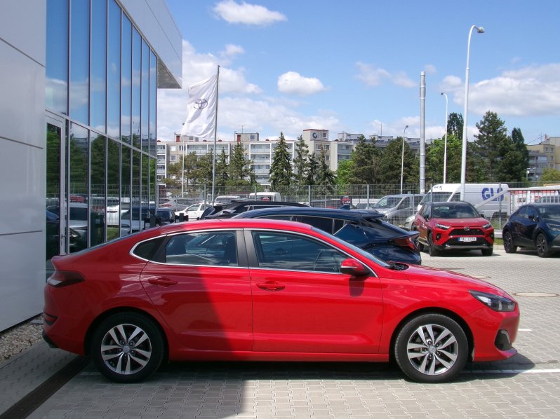 Hyundai i30 FB TRIK COMFORT 1.0 T-GDi 88kW full