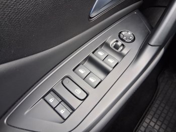 Peugeot 308 ALLURE 1.5 BHDi 96 kW full