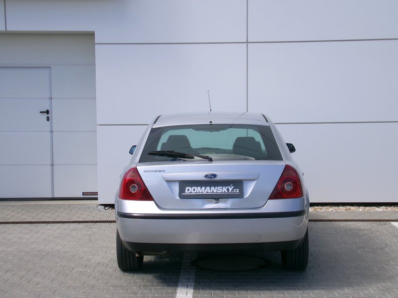 Ford Mondeo 1,8 92kW full