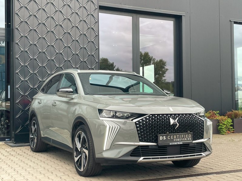 DS Automobiles DS7 CROSSBACK RIVOLI 1.6 E-Tense 4×4 221 kW full