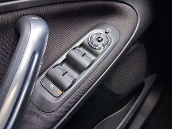 Ford S-MAX TITANIUM 2.0 TDCi 120 kW full