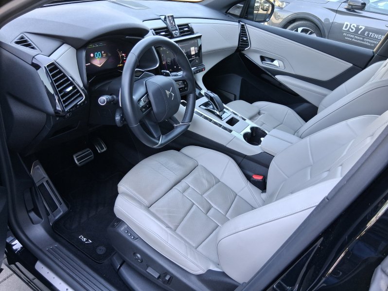 DS Automobiles DS7 CROSSBACK OPERA 1.6 E-Tense 4×4 221 kW full