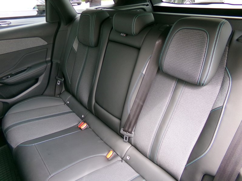 Peugeot 308 SW ALLURE 1,2 PureTech 96kW AT full