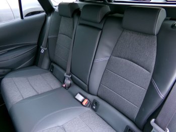 Toyota Corolla TS STYLE TECH 1.8 HYBRID CVT full