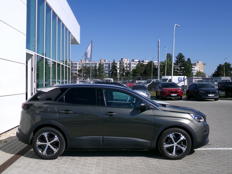 Peugeot 3008 ACTIVE+ 1,6 BlueHDi 88kW AT full
