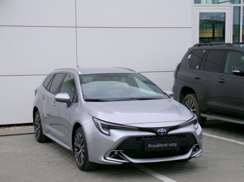 Toyota Corolla TS STYLE TECH 1.8 HYBRID CVT full