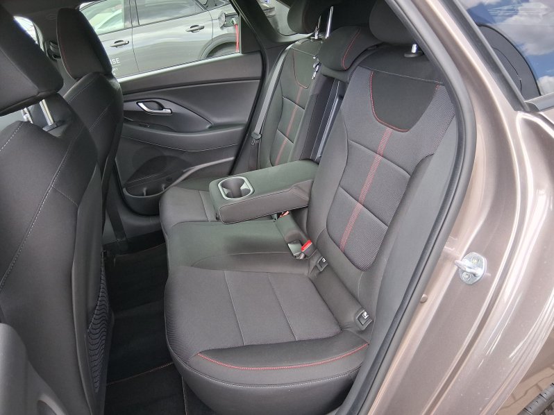 Hyundai i30 N LINE 1.5 T-GDi 117 kW full