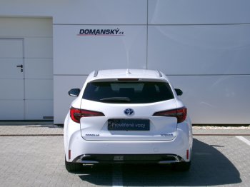Toyota Corolla STYLE TECH 1,8 HEV 103kW AT full