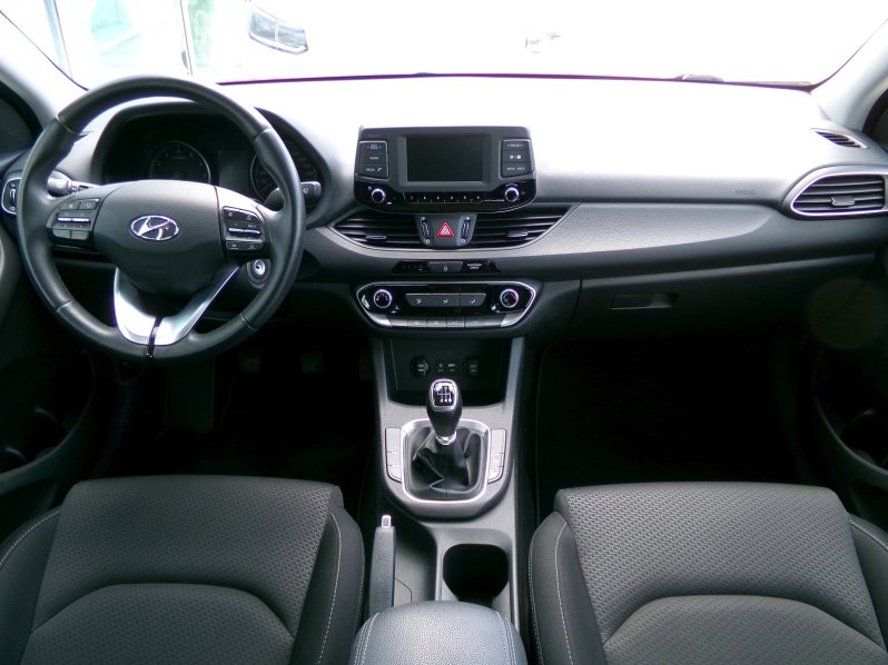 Hyundai i30 FB TRIK COMFORT 1.0 T-GDi 88kW full