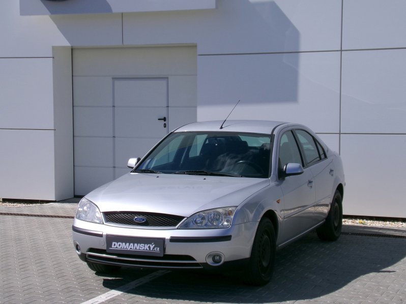 Ford Mondeo 1,8 92kW full