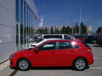 Hyundai i30 I30 1,5i 80kW full