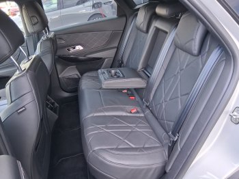 DS Automobiles DS7 CROSSBACK RIVOLI 1.6 E-Tense 4×4 221 kW full