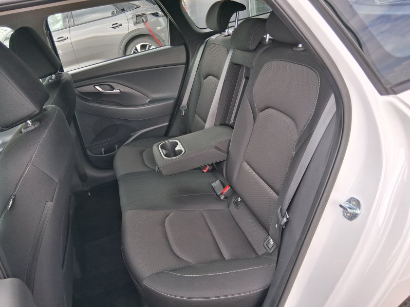 Hyundai i30 TRIKOLOR KOM. 1.4 T-GDi 103 kW full