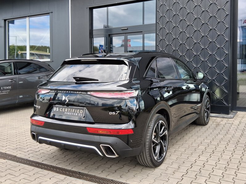 DS Automobiles DS7 CROSSBACK ESPRIT D. V. 1.6 E-Tense 4×4 full