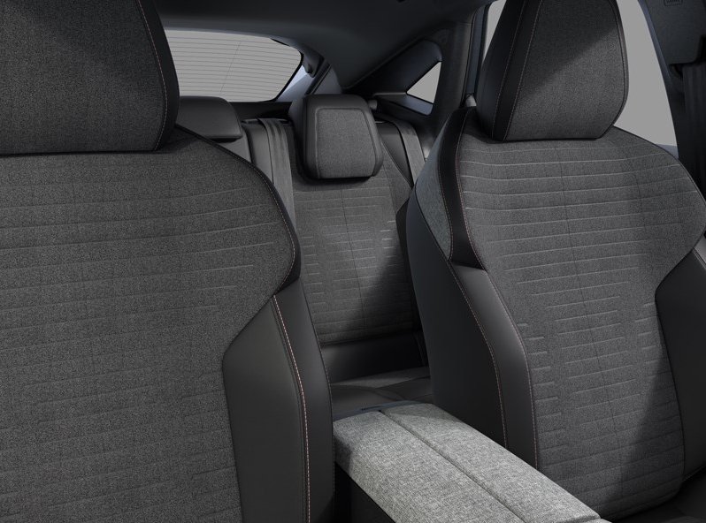 Peugeot 3008 3008 ALLURE Hybrid 145 e-DCS6 full
