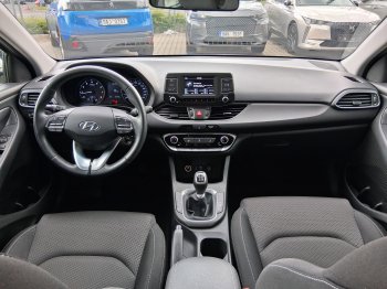 Hyundai i30 TRIKOLOR KOM. 1.4 T-GDi 103 kW full